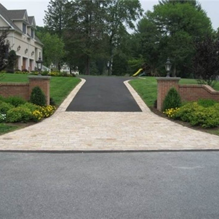 Car park, Driveway layout and site access design